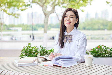 在長(zhǎng)江大學(xué)MBA面試過(guò)程中有哪些常見(jiàn)的問(wèn)題?