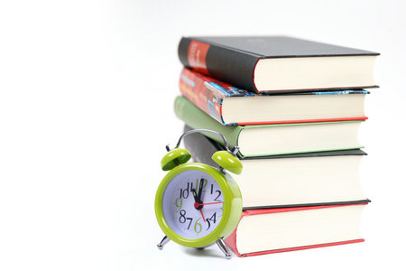 想要報考中國現當代文學在職研究生需要滿足什么條件？