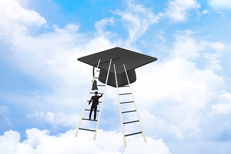 報考南京航空航天大學非全日制研究生論文答辯需要注意什么？