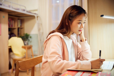 上海交通大學(xué)EMBA報(bào)名及考試時(shí)間 上海交通大學(xué)EMBA報(bào)名及考試時(shí)間