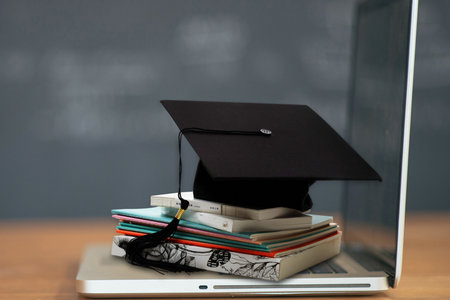 在職研究生遠程班和周末班區別 在職研究生遠程班和周末班區別