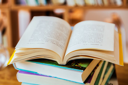 馬來西亞萊佛士大學(xué)報名及考試時間