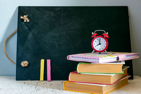 英國西倫敦大學(xué)國際博士報(bào)考條件 英國西倫敦大學(xué)國際博士報(bào)考條件