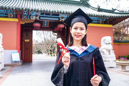 中國(guó)社會(huì)科學(xué)院大學(xué)在職研究生學(xué)費(fèi)一覽表