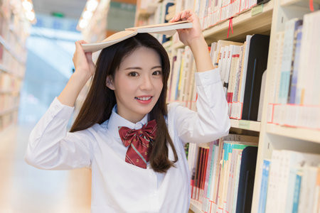 法國雷恩高等商學院在哪里報名？