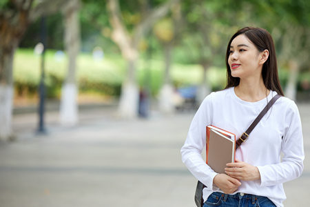 報考MBA高級研修班需要多少錢，學(xué)費貴嗎？