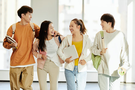 英國北安普頓大學(xué)國際博士報名入口2025年