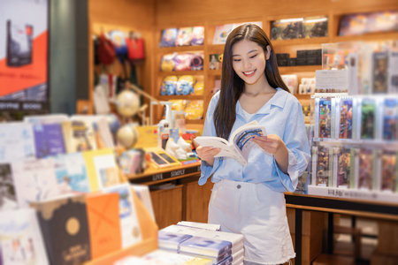 魯迅美術(shù)學(xué)院非全日制研究生報名入口2025年