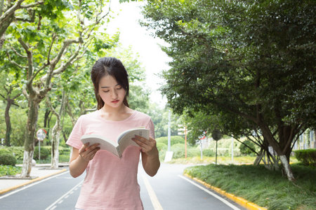 江蘇大學(xué)非全日制研究生報考條件 江蘇大學(xué)非全日制研究生報考條件