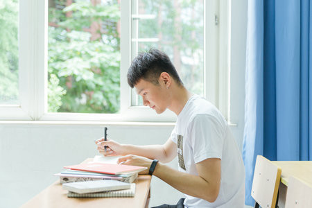 美國菲爾萊狄更斯大學國際碩士報考條件及流程2025年