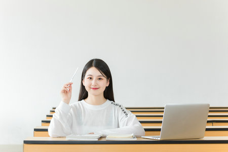 法國亞眠高等商學院國際博士學費學制詳解