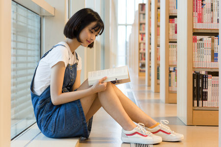 同濟(jì)大學(xué)金融專(zhuān)碩如何才能參加復(fù)試？