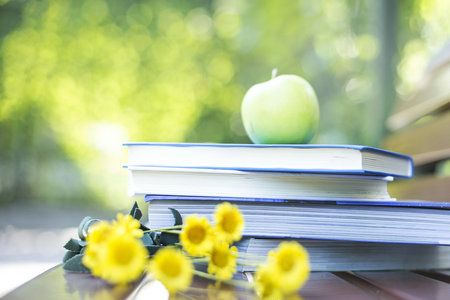 河北師范大學(xué)非全日制研究生成績查詢?nèi)肟? alt=