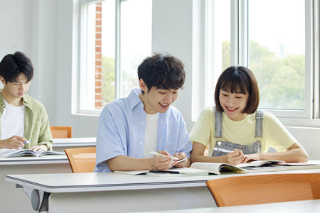 關于美國北亞利桑那大學有錄取分數(shù)線一說嗎 關于美國北亞利桑那大學有錄取分數(shù)線一說嗎