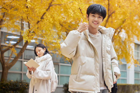 內(nèi)蒙古大學(xué)非全日制研究生過(guò)了線就能上嗎?