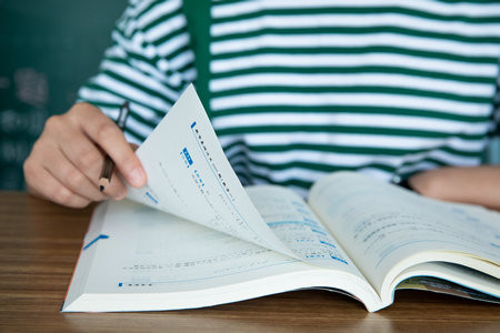 杭州電子科技大學(xué)金融專碩分數(shù)線什么時候出?