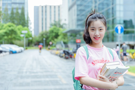 重慶理工大學(xué)MPAcc分?jǐn)?shù)線每年一樣嗎？