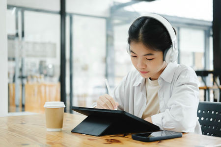 新疆農(nóng)業(yè)大學(xué)MPA分?jǐn)?shù)線每年一樣嗎?