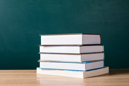 浙江理工大學(xué)MBA每年分?jǐn)?shù)線一樣嗎?