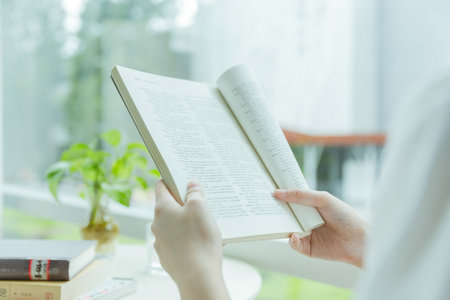 目前西北大學在進行在職研究生課程招生嗎？