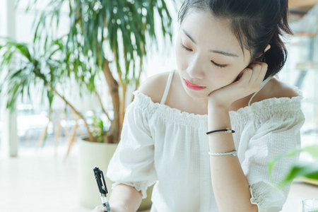 廣東外語外貿(mào)大學(xué)在職研究生旅游管理碩士三大招生人群 廣東外語外貿(mào)大學(xué)在職研究生旅游管理碩士三大招生人群