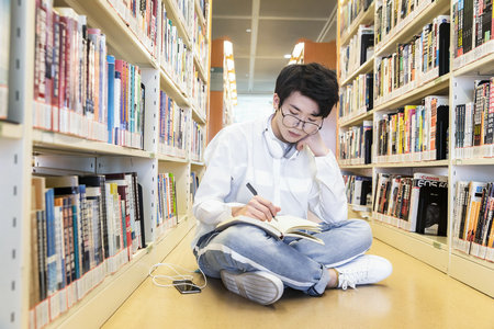 美國伊利諾伊大學國際碩士招生動態(tài)