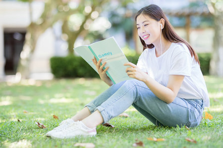 美國渥太華大學招生時間
