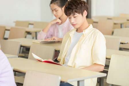 西班牙巴塞羅那大學國際碩士招生專業目錄一覽表 西班牙巴塞羅那大學國際碩士招生專業目錄一覽表