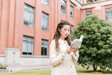 2025年遼寧工業(yè)大學在職研究生招生簡章