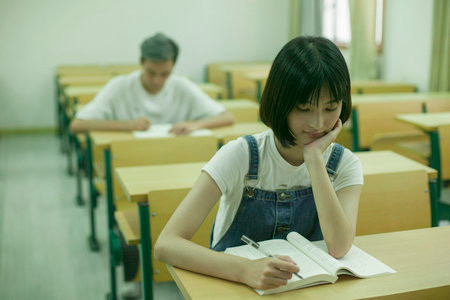 2026年河北經(jīng)貿(mào)大學(xué)非全日制研究生招生簡章