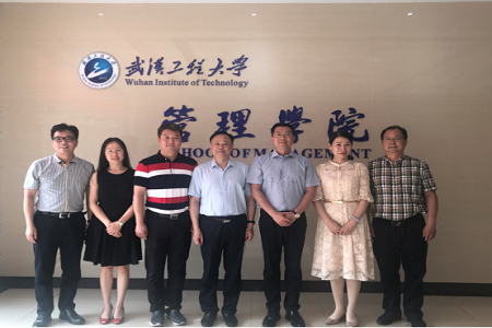 回校助力學院科技創新公益平臺建設圖片05