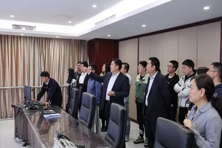 陳先瑞董事長親自帶領大家參觀