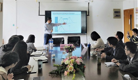 麥考瑞大學(xué)商學(xué)院資深講師楊銘輝博士 麥考瑞大學(xué)商學(xué)院資深講師楊銘輝博士