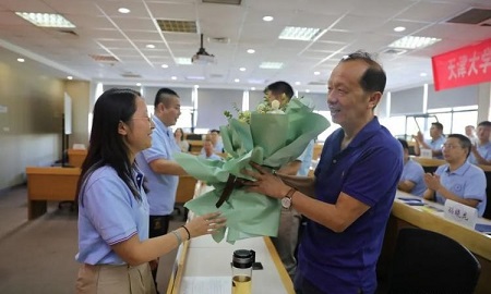 天津大學(xué)2020級(jí)高級(jí)管理人員工商管理碩士(EMBA)開學(xué)典禮順利舉行 天津大學(xué)2020級(jí)高級(jí)管理人員工商管理碩士(EMBA)開學(xué)典禮順利舉行