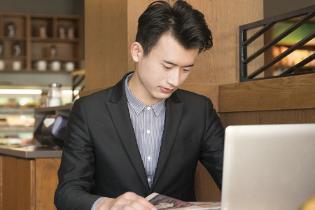 政治學在職研究生學費 政治學在職研究生學費