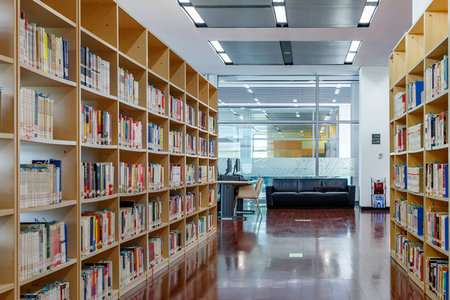 北京外國語大學新聞傳播學在職研究生需要脫產學習嗎