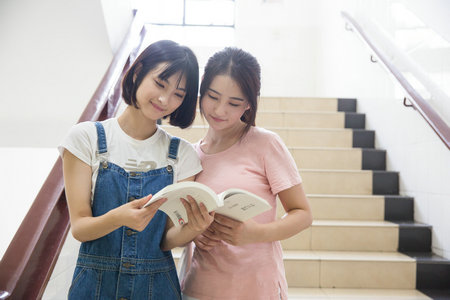 中國美術(shù)學(xué)院電影非全日制研究生上課方式 中國美術(shù)學(xué)院電影非全日制研究生上課方式