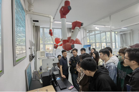 太原理工大學環境科學與工程學院舉行化學吸附儀培訓會