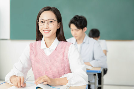 西班牙赫羅納大學(xué)招生簡章 西班牙赫羅納大學(xué)招生簡章