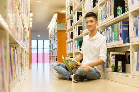 北京航空航天大學(xué)在職研究生報(bào)名及考試時間 北京航空航天大學(xué)在職研究生報(bào)名及考試時間