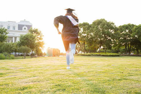 香港浸會大學(xué)招生時間 香港浸會大學(xué)招生時間